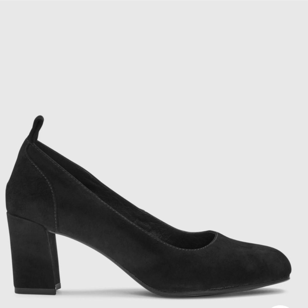 Eileen Fisher Black Suede Pump Size 11